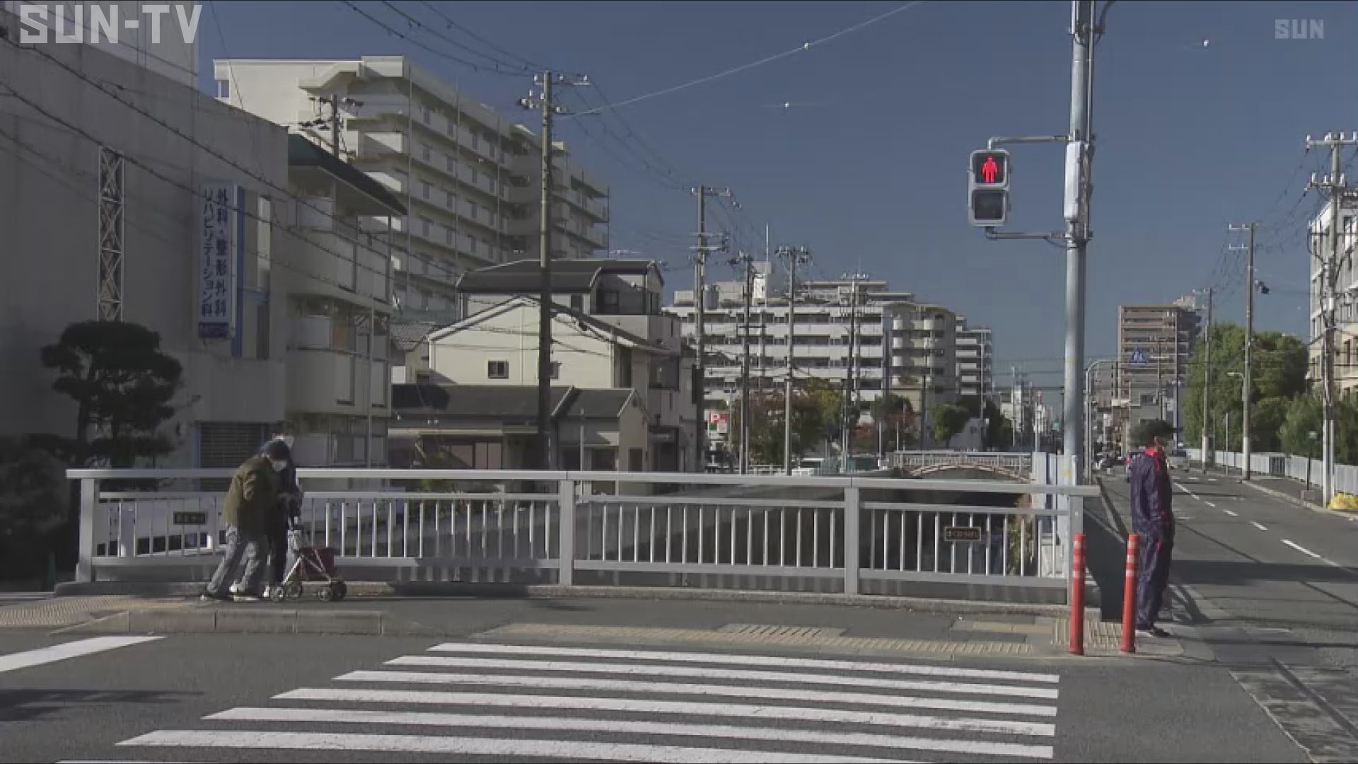 神戸・東灘のコンビニで強盗 男がたばこ10箱奪い逃走 - サンテレビニュース